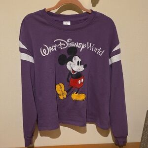 Walt Disney World Parke Purple Mickey Mouse Crewneck